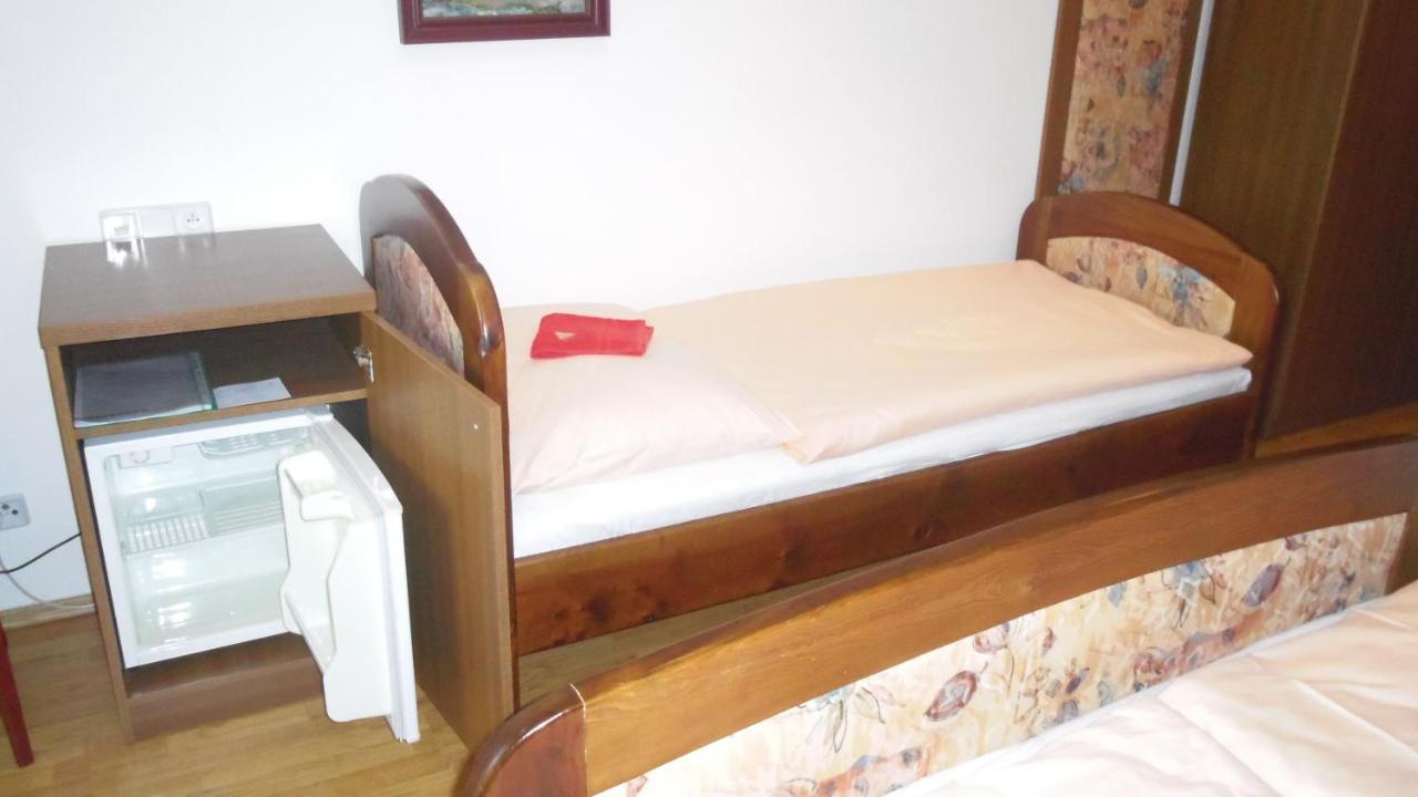 Pension Karolina Trnava Exterior photo
