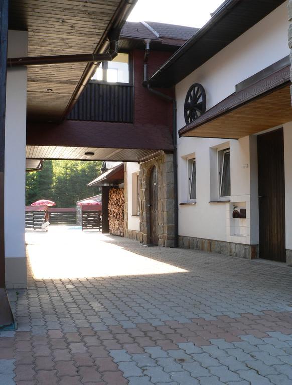 Pension Karolina Hotel Trnava Exterior photo